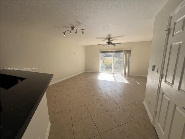 Building Photo - 22166 Majestic Woods Way