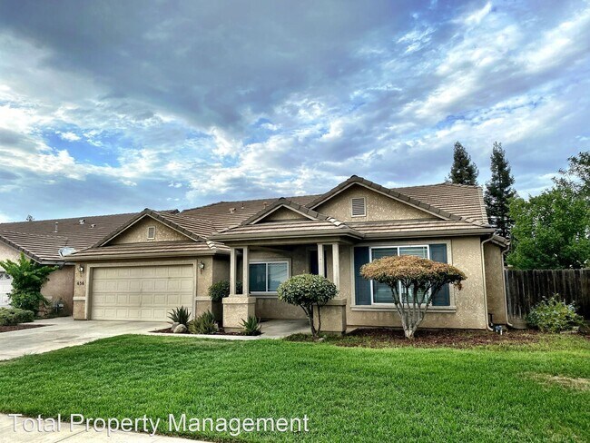 Building Photo - 4 br, 2 bath House - 636 W. James Ct.