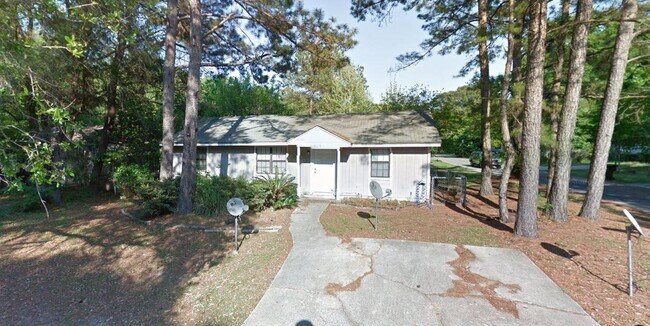 Foto del edificio - 905 Tomahawk Ct