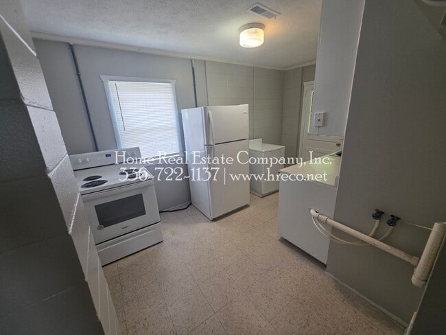 Building Photo - 921 Taft St