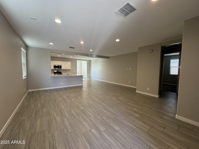 Building Photo - 4306 S 94th Ln