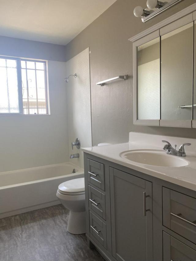 Foto del edificio - 3 bedroom in Seattle WA 98122