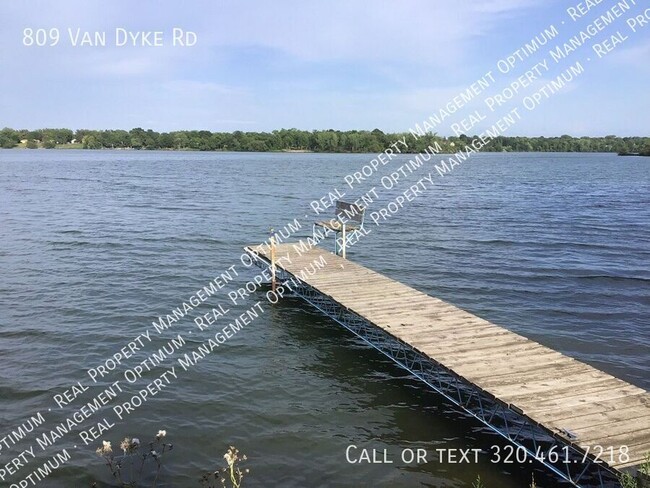 Foto del edificio - Furnished 3 bedroom home on Lake Henry -Av...