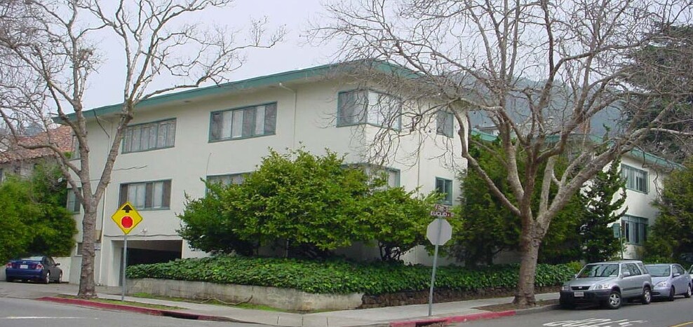 Foto principal - 2525 Le Conte Ave