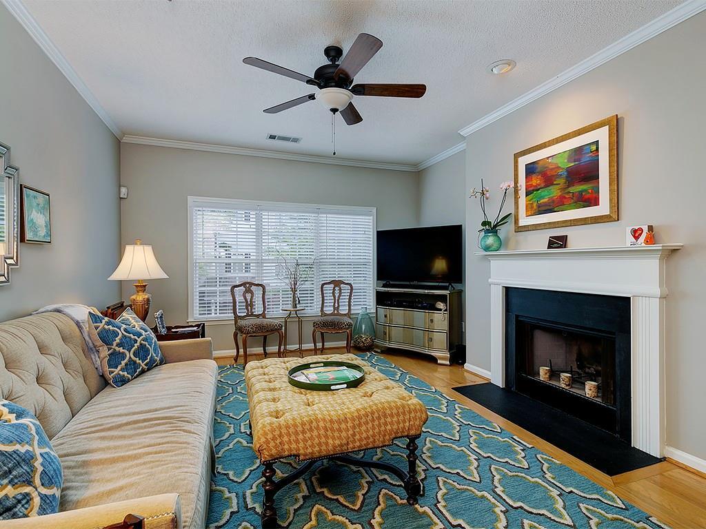 Foto principal - 708 Spring Heights Ln