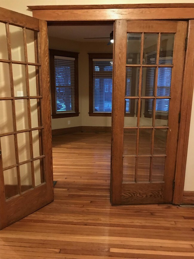 Building Photo - 4732 Commonwealth St