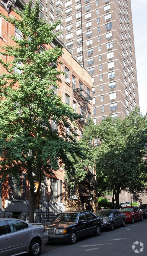 208 E 88th Street - 208 E 88th St