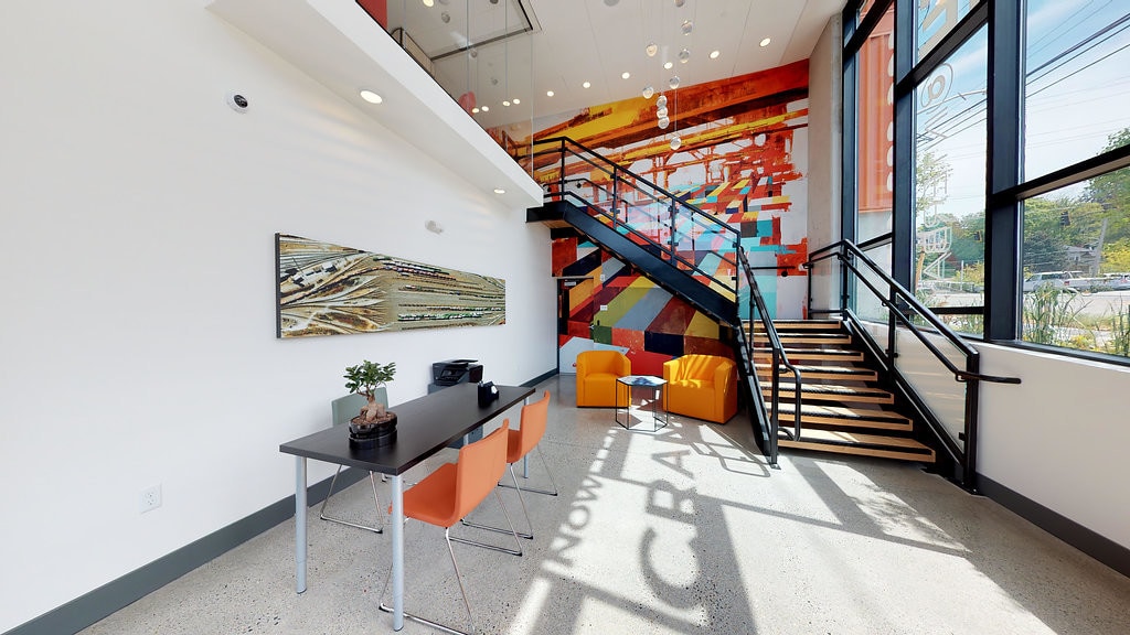 Primary Photo - Crane Interbay Apartments