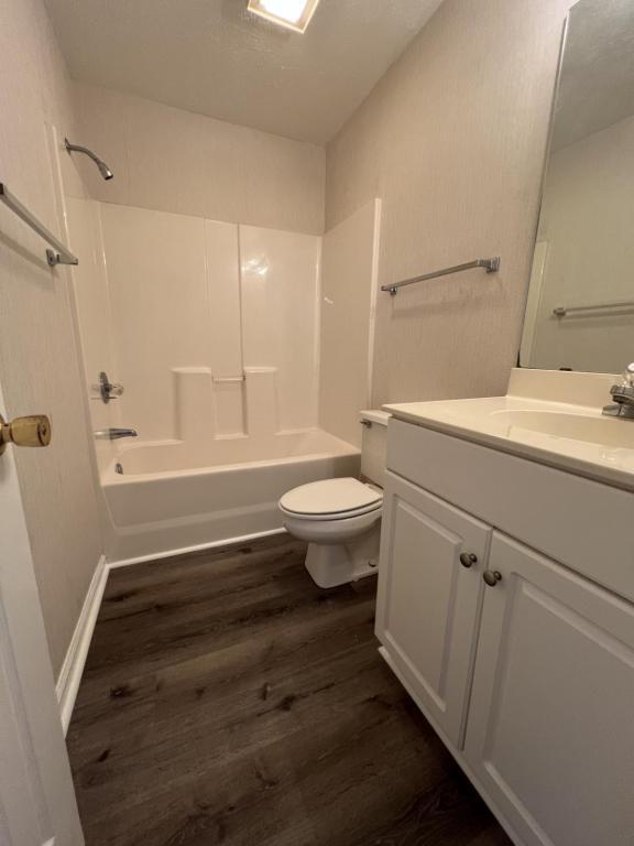 Building Photo - 517 White River Dr