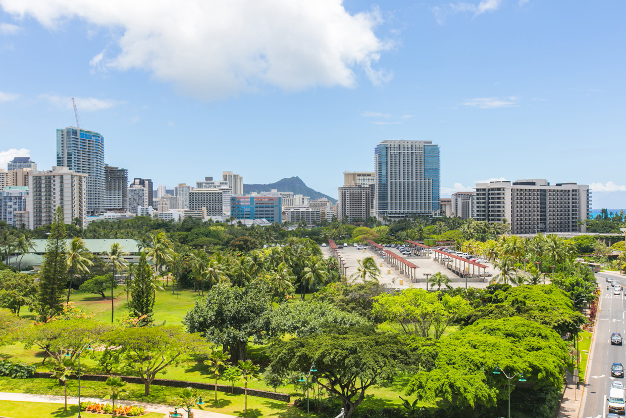 Primary Photo - 1860 Ala Moana Blvd