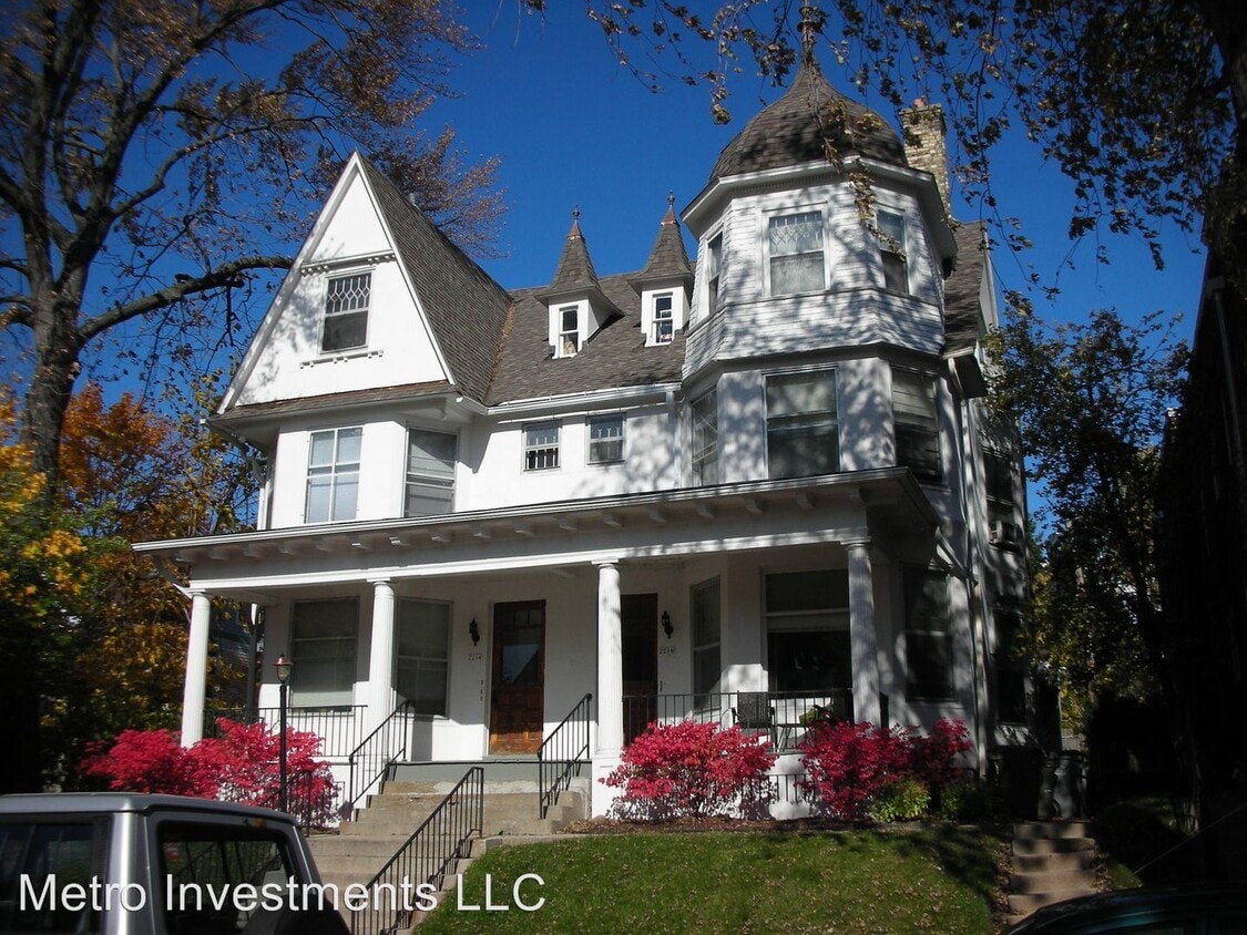 Primary Photo - 2214 E Ivanhoe Pl