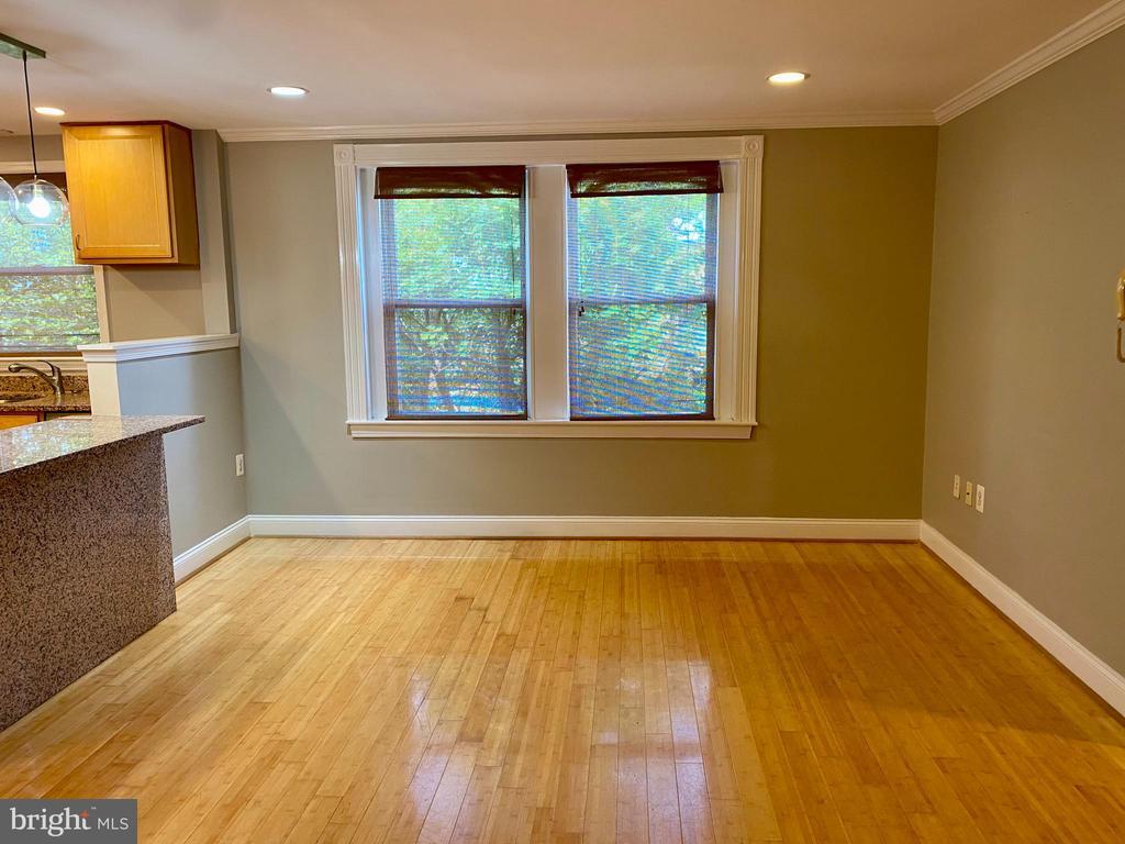 Foto principal - 33 Kennedy St NW