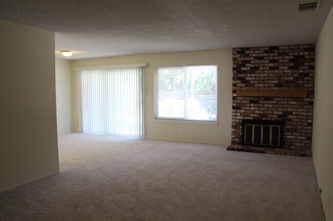 Foto del edificio - 61 Barnes Lane 3 Bedroom 2 Bath