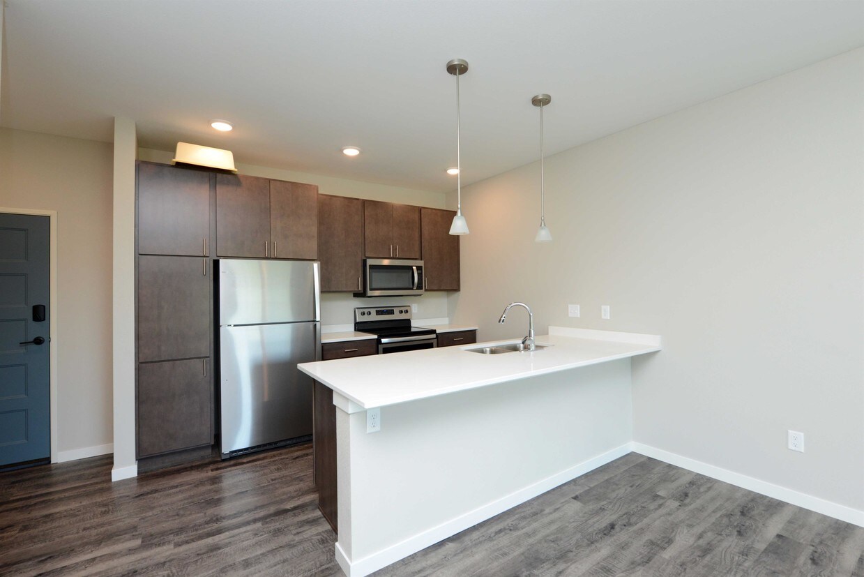 Foto principal - 301-15t 15th St N