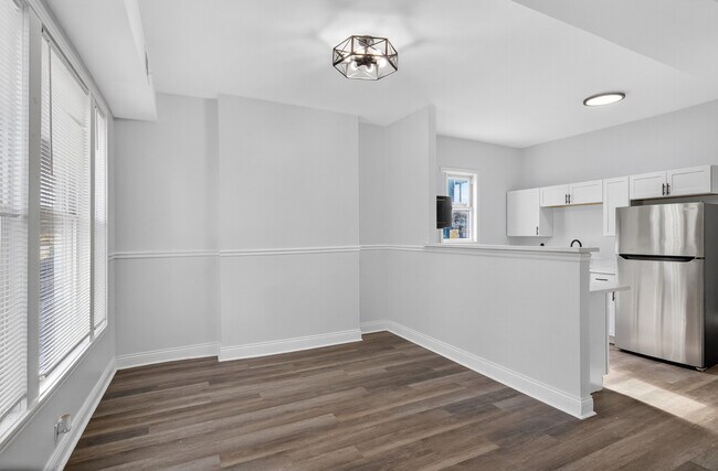 Foto del edificio - 6660 S Michigan Ave