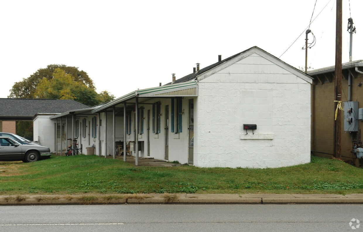 Building Photo - 1002 Washington Blvd