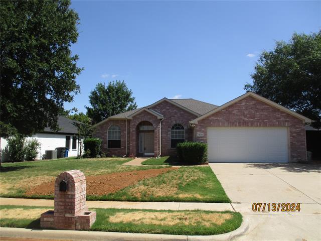Primary Photo - 1631 Redwood Dr