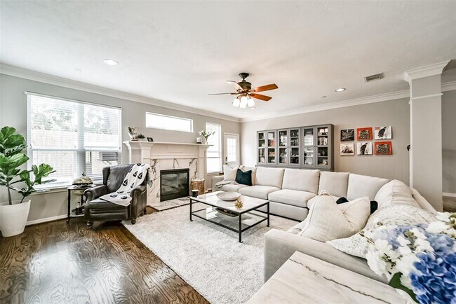 Building Photo - 5113 Inker St