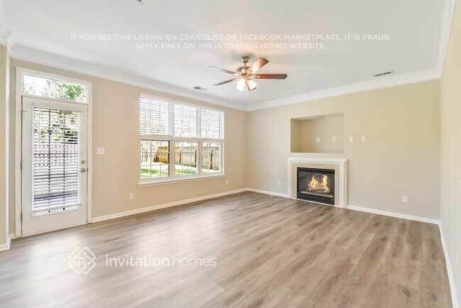 Foto del edificio - 9620 Forest Path Dr