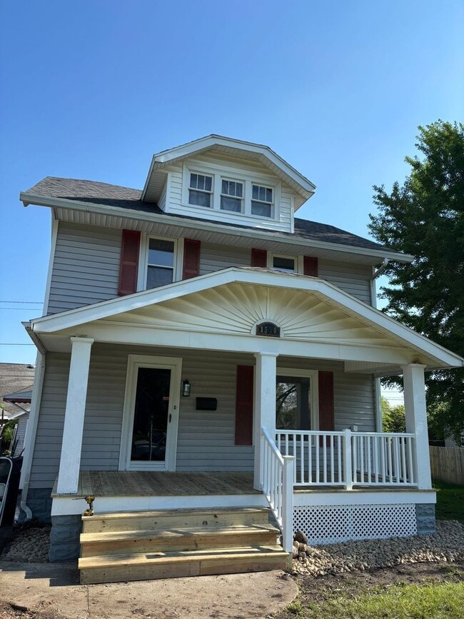 Building Photo - 1530 W Wayne St