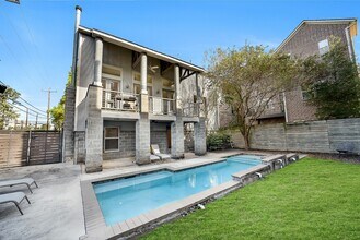 Building Photo - 320 Detering St
