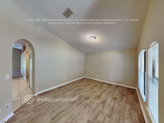 Building Photo - 2166 Bexley Dr