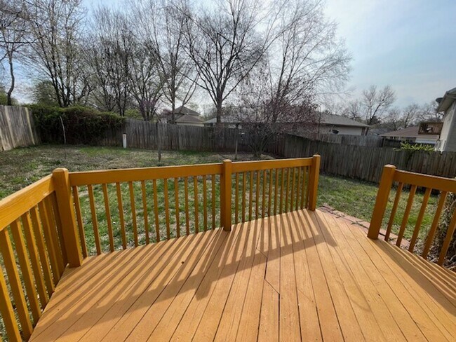 Foto del edificio - 4 Bedroom Home in SE Springfield!