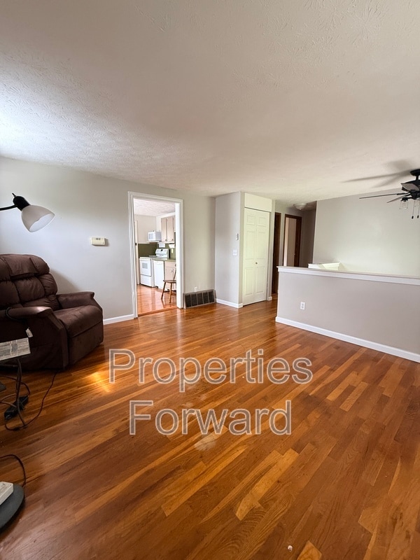 Foto del edificio - 873 Allison Dr