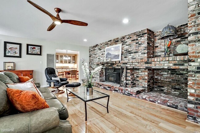 Building Photo - 3 br, 3 bath House - 8525 Starr Rd