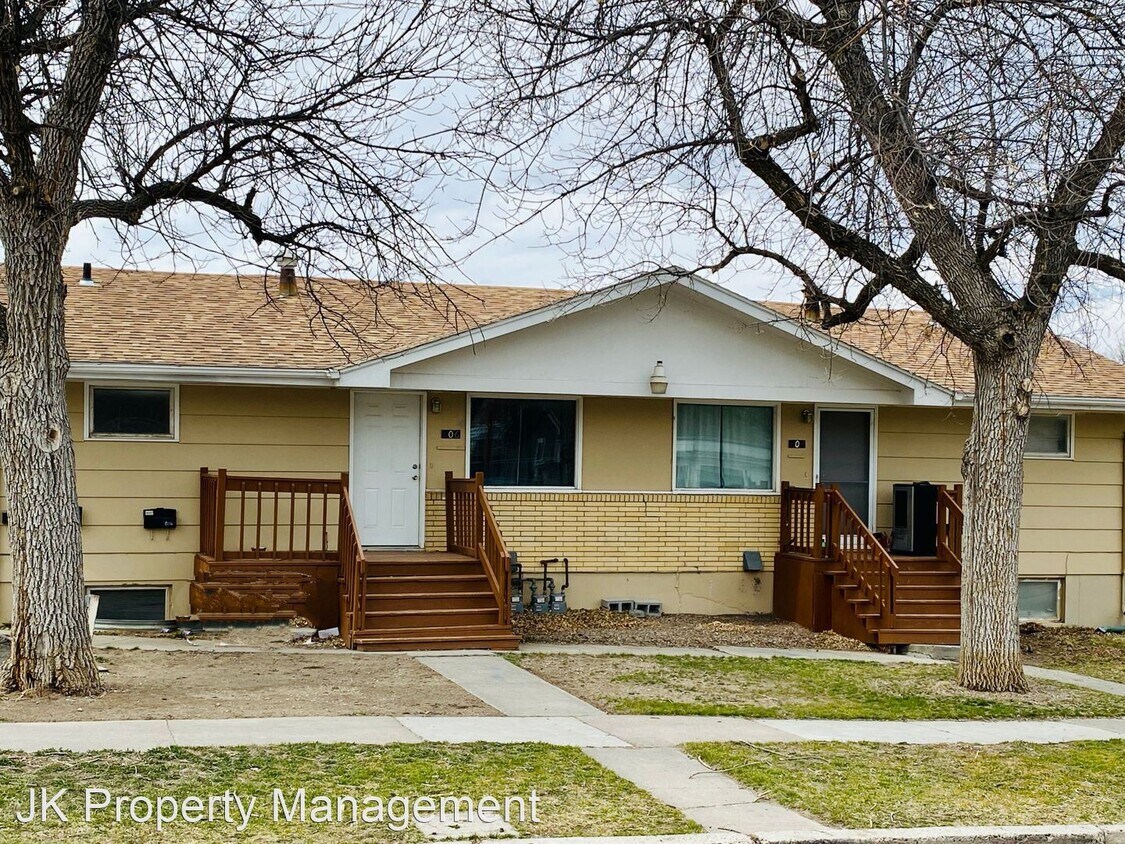 Primary Photo - 804-806 12th St S