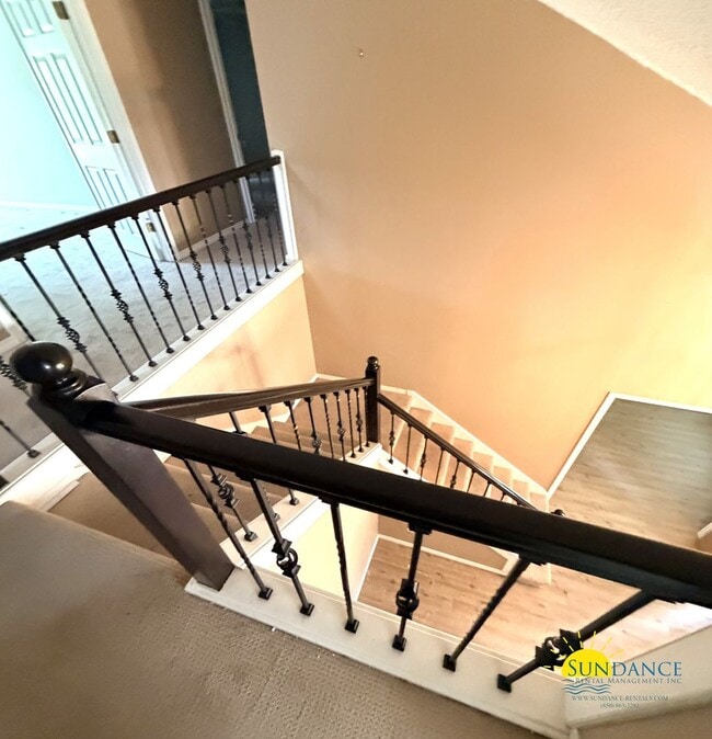 Building Photo - Elegant Bluewater Bay 4 Bedroom Home with Pool, Hot Tub & Scenic Golf Views!