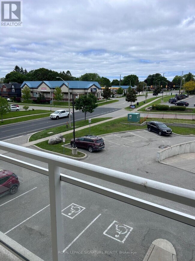 Building Photo - 21-321 Brookhouse Dr