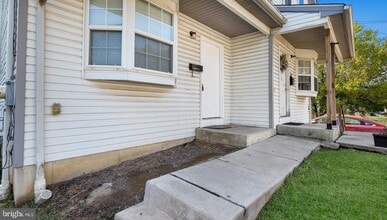 Building Photo - 1308 Worrall St