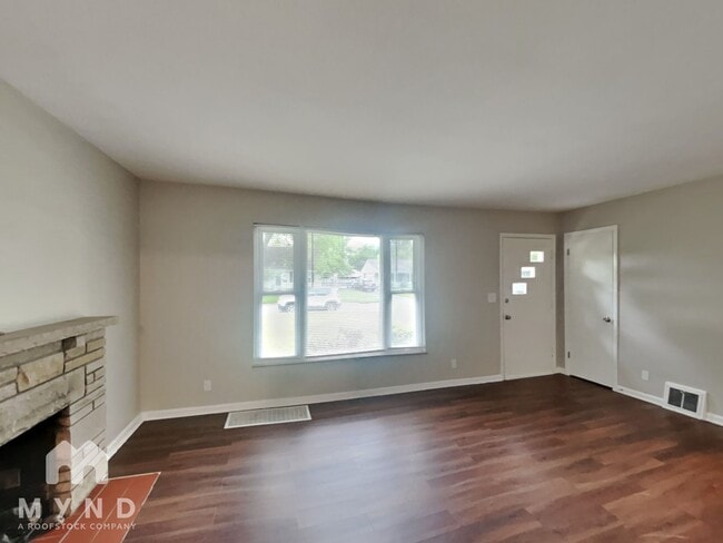 Building Photo - 2532 Cranford Rd