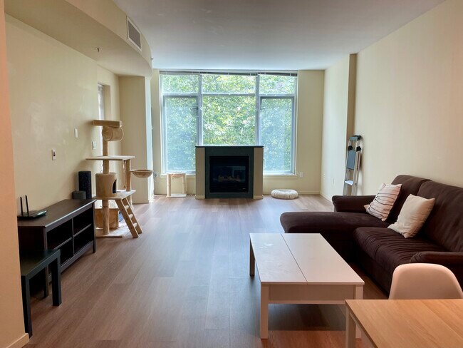 Foto del edificio - 1188 106th Ave NE