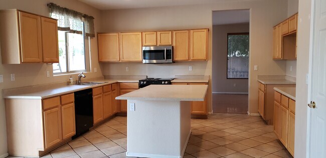Building Photo - 1745 S Citrus Cove