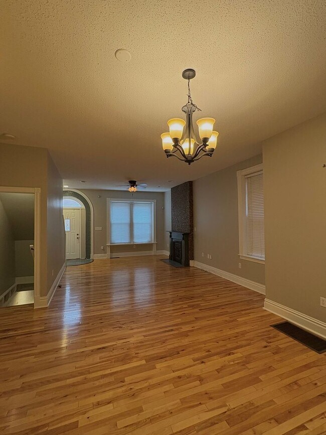 Building Photo - High end, 3 bedroom single family home in The Grove!