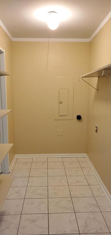 Foto del edificio - 4678 Royal Ridge Dr