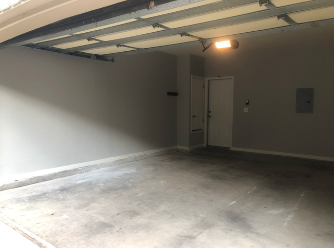 Building Photo - 7708 San Felipe Blvd