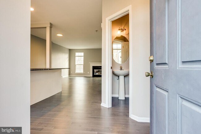 Foto del edificio - 20366 Hartwell St