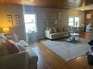 Foto del edificio - 10 City Point Ct