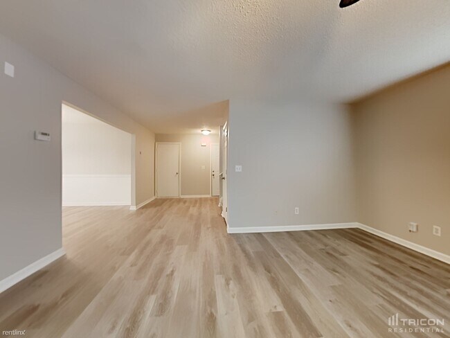 Building Photo - 4255 Reserve Hill Crossing