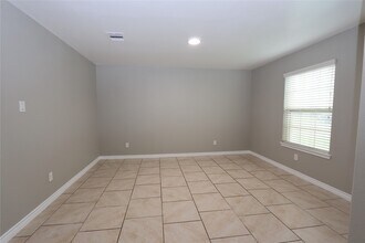 Building Photo - 17703 Rose Summit Ln