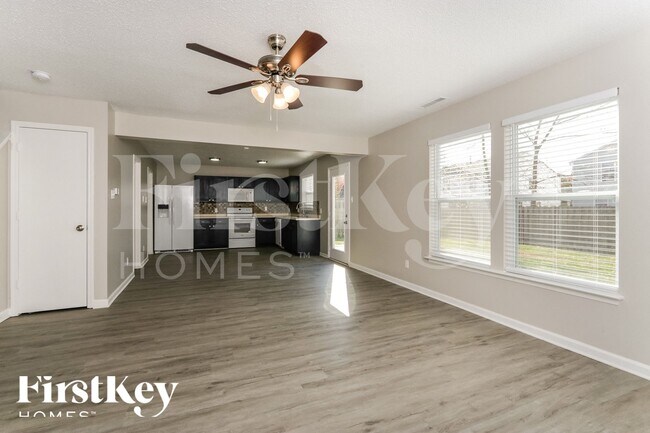 Foto del edificio - 8211 S Shady Trail Dr