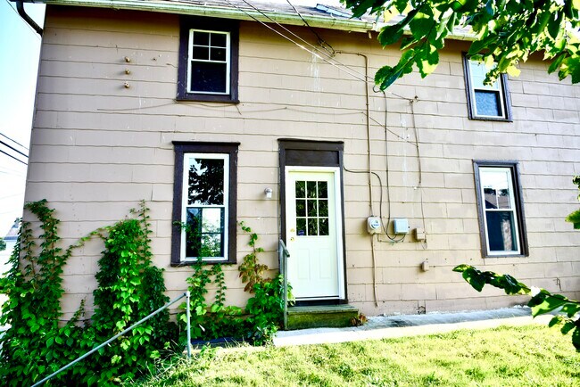 Foto del edificio - 1465 Allen Ave SE