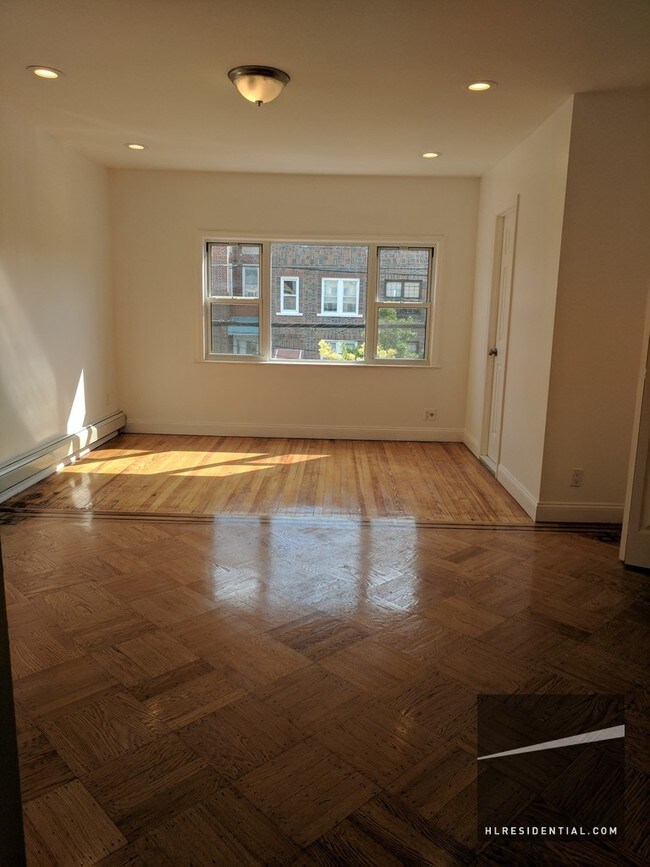 Building Photo - 4203 21st Ave
