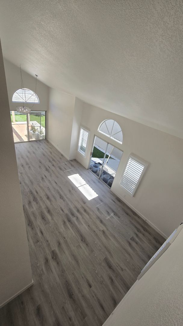 Foto del edificio - 2145 Cedar Glen Dr