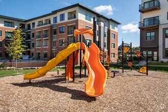 The Oscar Family Apartments