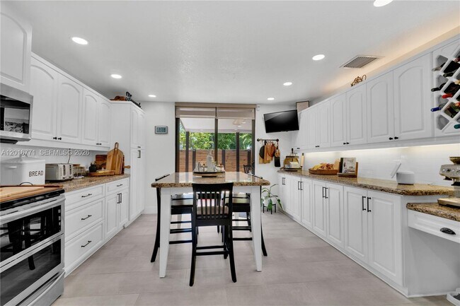 Building Photo - 8708 SW 159th Path