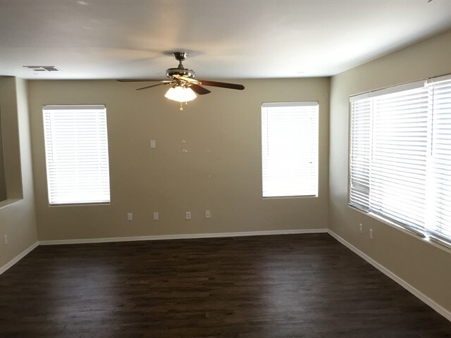 Foto del edificio - 6208 S 52nd Dr